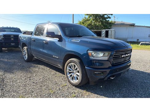 Used 2023 RAM 1500 Laramie RWD image 2