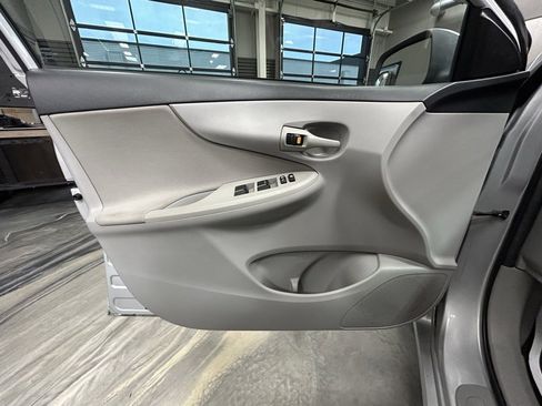 Used 2013 Toyota Corolla L image 43