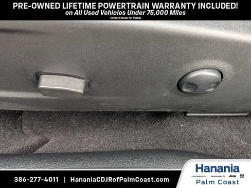 Used 2022 Dodge Challenger SXT RWD image 13