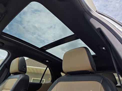 Used 2022 Chevrolet Equinox Premier image 14