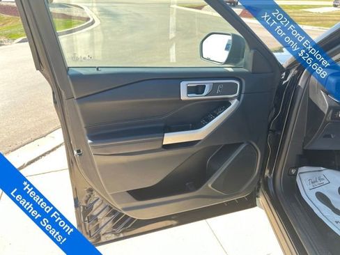 Used 2021 Ford Explorer XLT AWD/4WD image 10
