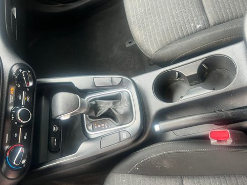 Used 2021 Kia Soul S FWD image 16