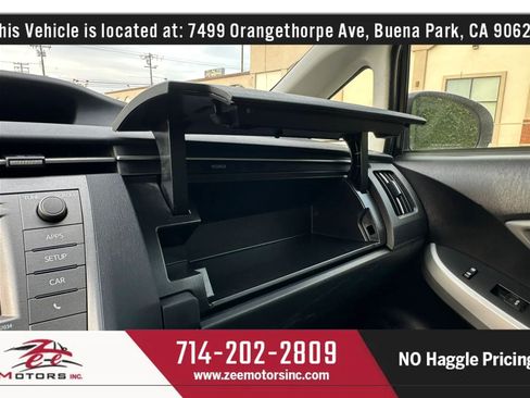 Used 2015 Toyota Prius Four FWD image 25