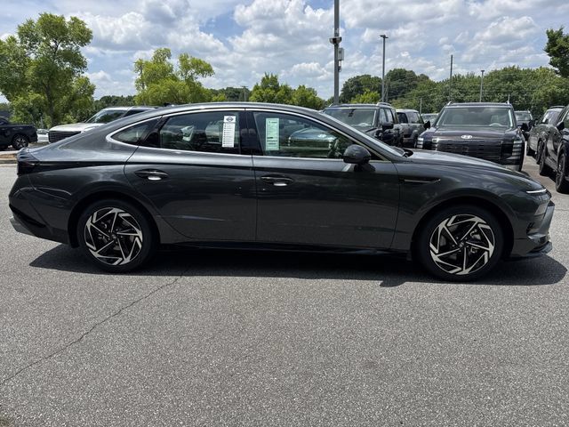 New 2026 Hyundai Sonata SEL FWD image 9