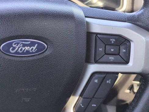 Used 2016 Ford F150 Lariat image 26