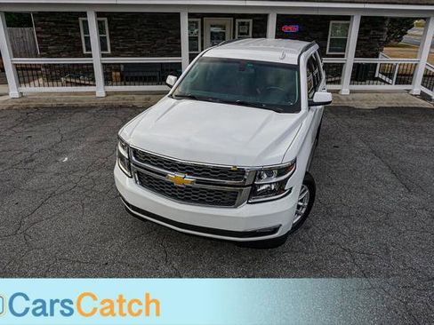 Used 2017 Chevrolet Tahoe LS image 3