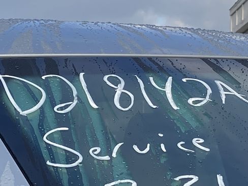 Used 2024 Jeep Grand Cherokee Altitude image 10