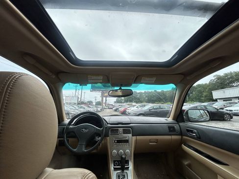 Used 2005 Subaru Forester 2.5XS L.L. Bean AWD/4WD image 16