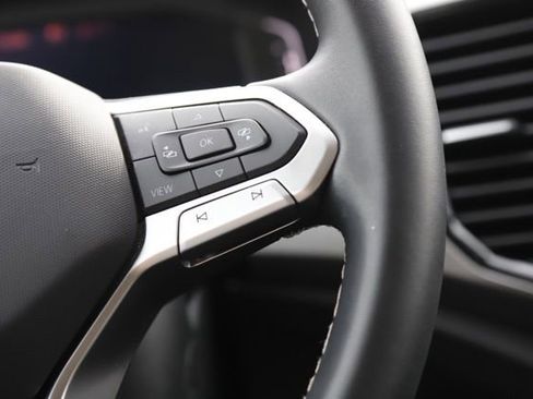 Used 2023 Volkswagen Atlas SE w/ Black Wheel Package image 23