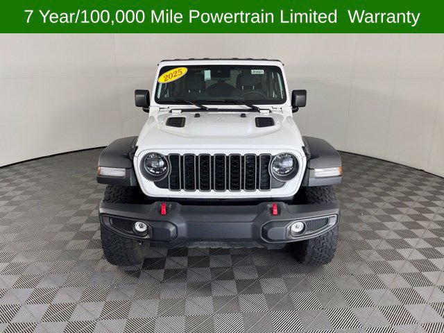 Used 2025 Jeep Wrangler Unlimited Rubicon AWD/4WD image 2