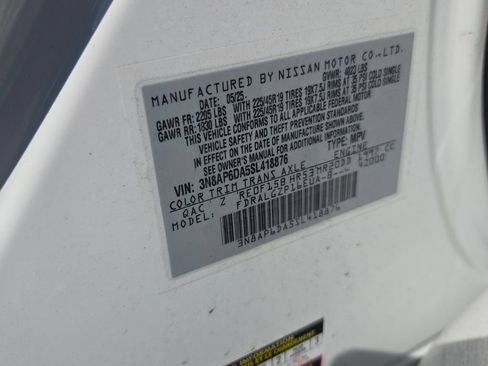 Used 2025 Nissan Kicks SR FWD image 4