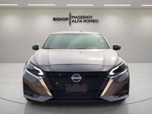 Used 2023 Nissan Altima 2.5 SL image 3