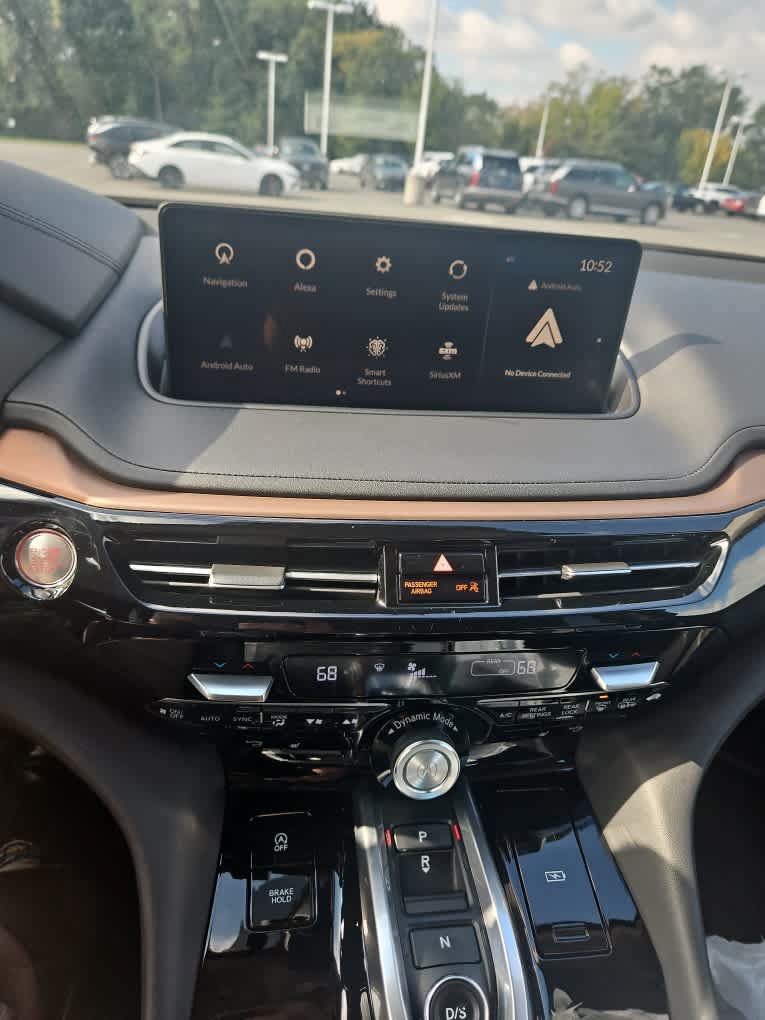 Used 2022 Acura MDX w/ Technology Package AWD/4WD image 4