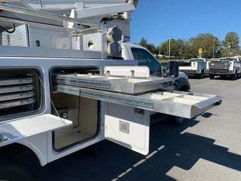 Used 2013 Ford F450 XL w/ Snow Plow Prep Pkg image 31