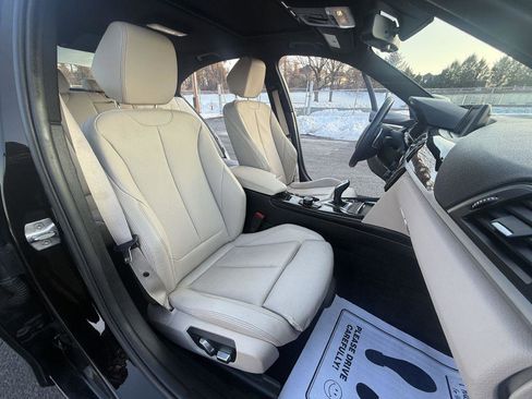 Used 2017 BMW 330i xDrive Sedan image 17