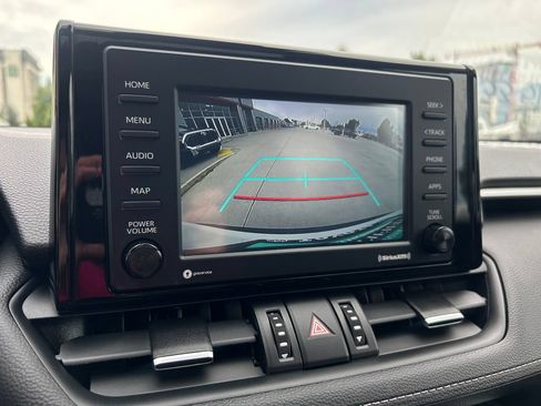 Certified 2021 Toyota RAV4 XLE Premium AWD/4WD image 24