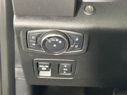 Used 2020 Ford F150 XLT w/ Equipment Group 302A Luxury image 19