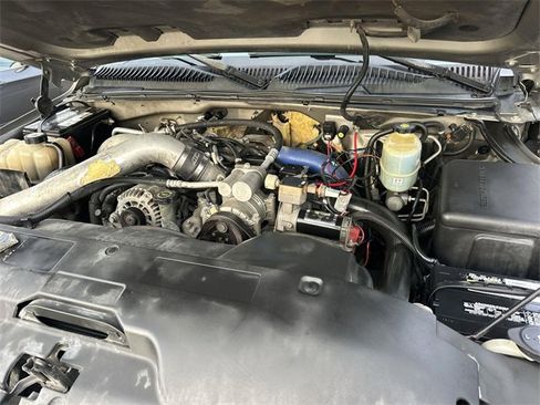 Used 2002 Chevrolet Silverado 3500 LS w/ Electrical Convenience Pkg image 24