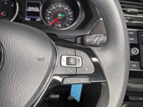 Used 2018 Volkswagen Tiguan S w/ 3rd Row Seat Package image 33