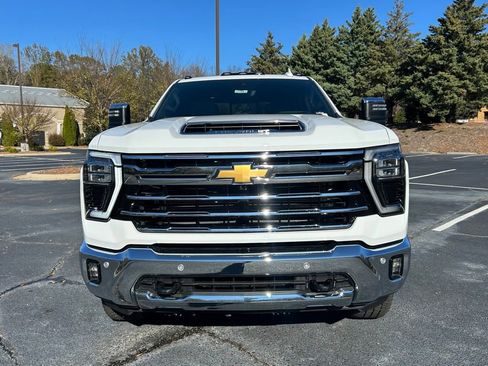 New 2026 Chevrolet Silverado 3500 LTZ w/ LTZ Premium Package image 23