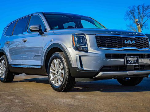 Certified 2022 Kia Telluride LX image 19