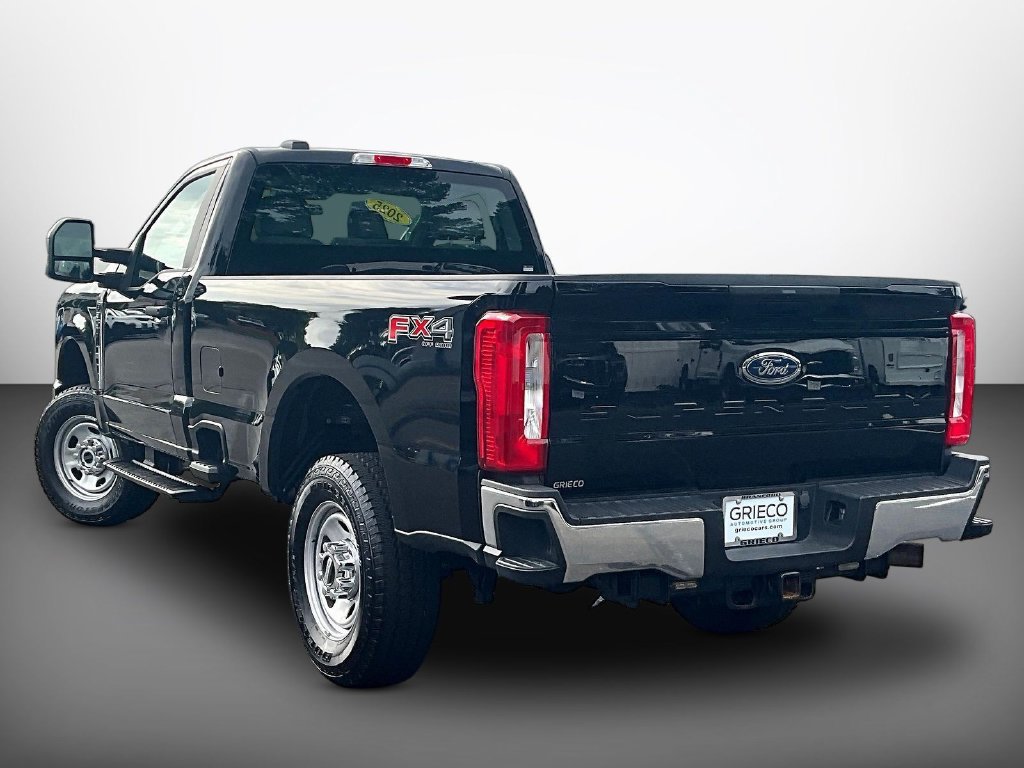 Used 2025 Ford F350 XL w/ FX4 Off-Road Package AWD/4WD image 5
