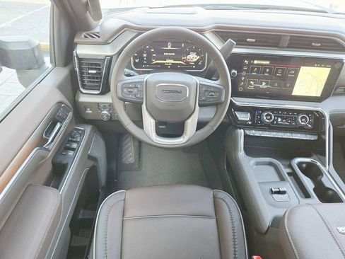 New 2026 GMC Sierra 2500 Denali w/ Denali Reserve Package AWD/4WD image 11
