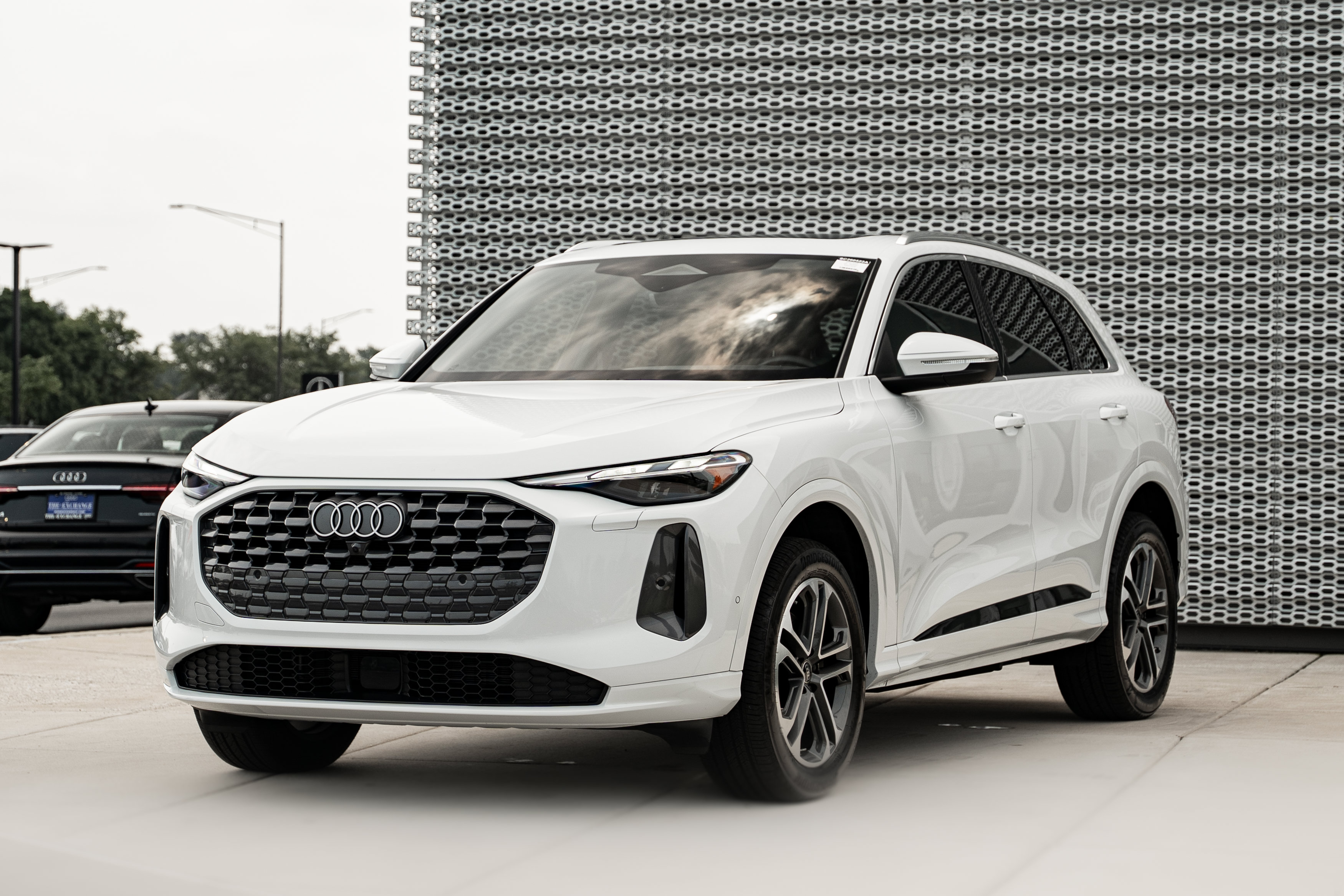 Certified 2025 Audi Q5 Premium AWD/4WD image 7