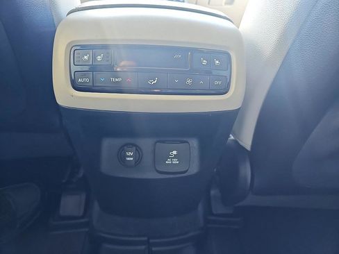 Used 2025 Hyundai Palisade Limited image 32