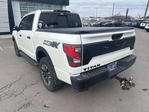 Used 2020 Nissan Titan PRO-4X w/ Pro-4x Convenience Package image 8