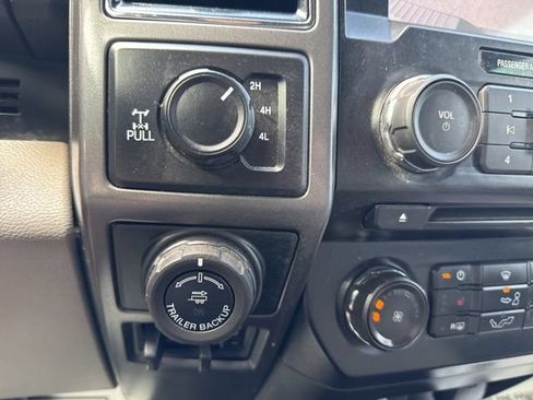 Used 2018 Ford F150 XLT w/ Equipment Group 302A Luxury AWD/4WD image 36