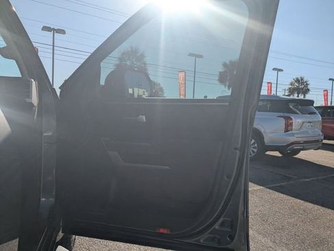 Used 2022 Toyota Tundra SR5 w/ SR5 Convenience Package image 30