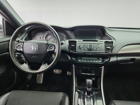 Used 2017 Honda Accord Sport image 21