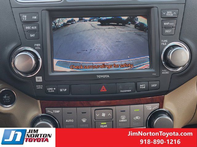 Used 2011 Toyota Highlander Limited w/ Tow Pkg AWD/4WD image 19