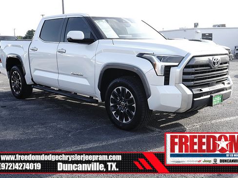 Used 2024 Toyota Tundra Limited w/ Power Package AWD/4WD image 7