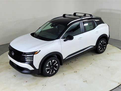 New 2026 Nissan Kicks SV w/ Cold Weather Package image 15