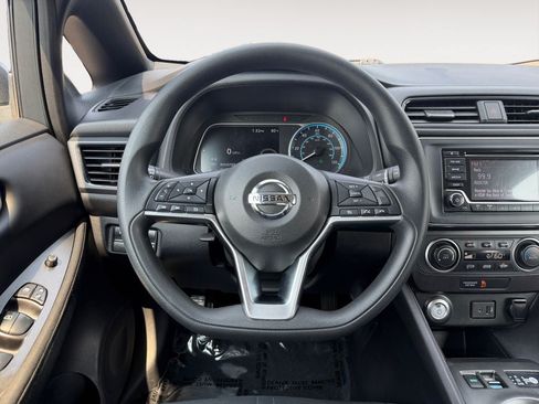 Used 2019 Nissan Leaf S w/ Protection Package FWD image 13