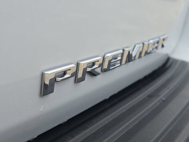 Used 2026 Chevrolet Suburban Premier AWD/4WD image 9