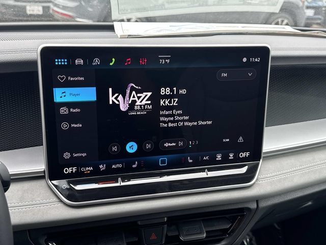 New 2026 Volkswagen Tiguan SE FWD image 12