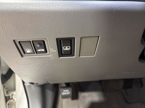 Used 2008 Toyota Avalon Limited image 14