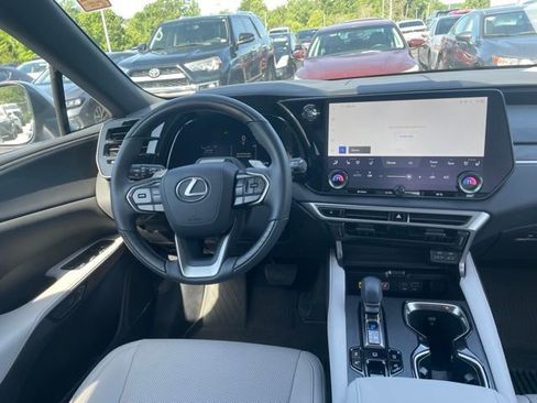 Used 2025 Lexus RX 350 Premium w/ Convenience Package AWD/4WD image 8