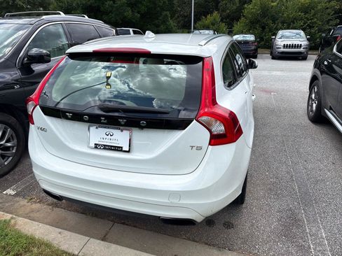Used 2015 Volvo V60 T5 Premier Plus FWD image 14
