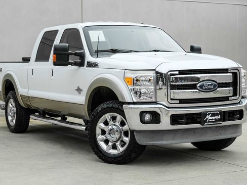 Used 2012 Ford F250 Lariat w/ FX4 Off Road Pkg AWD/4WD image 6
