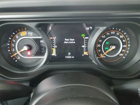 Used 2025 Jeep Wrangler Unlimited Rubicon image 17