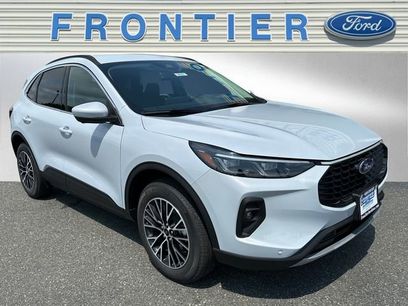 New 2025 Ford Escape SE w/ PHEV Premium Package