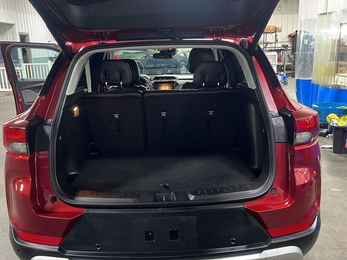 Certified 2021 Chevrolet TrailBlazer LT w/ Sun and Liftgate Package AWD/4WD image 21