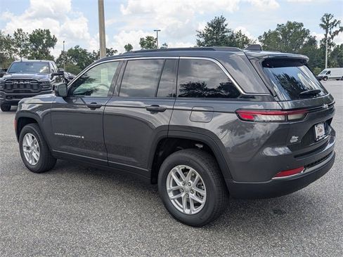 New 2025 Jeep Grand Cherokee Laredo X w/ Luxury Tech Group I image 7