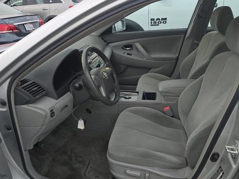 Used 2007 Toyota Camry LE image 9