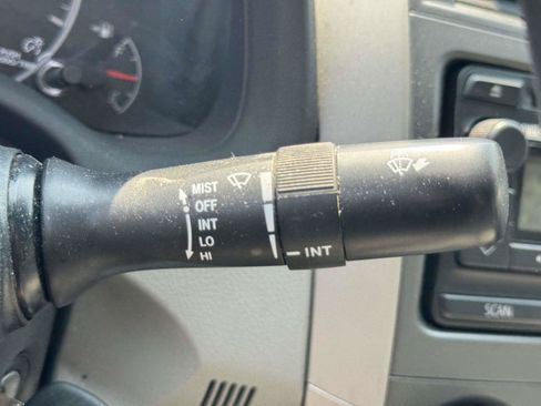 Used 2012 Toyota Corolla LE FWD image 18