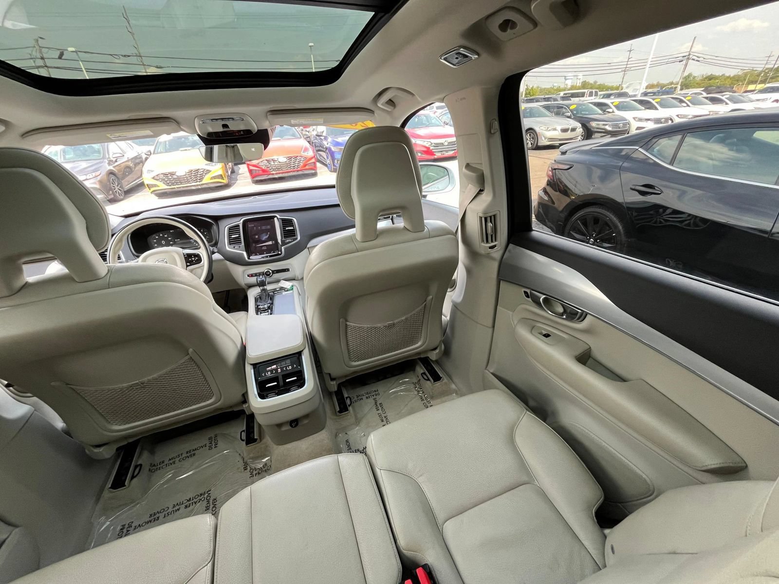 Used 2016 Volvo XC90 T6 Momentum AWD/4WD image 44